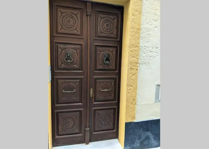 Lindo En El Centro Historico De カディス